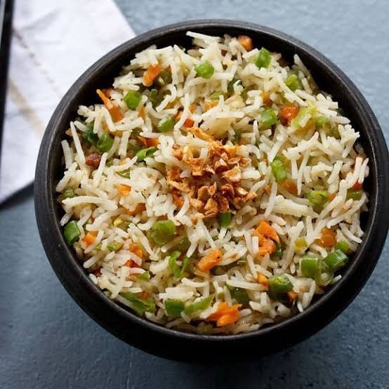 Burnt garlic vegetable fried rice