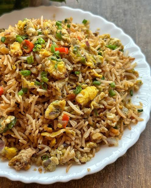 Burnt garlic egg fried rice